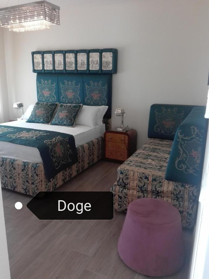 Central Station Rooms Mestre Luaran gambar